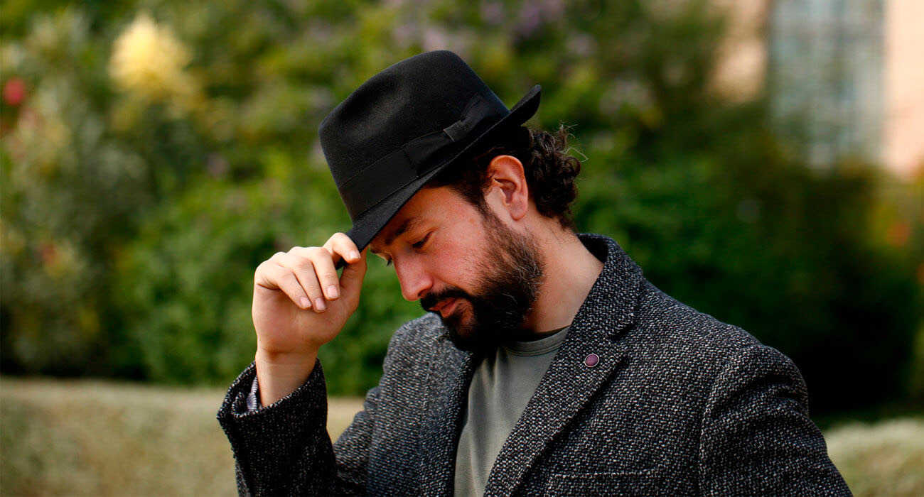 Sombreros para eventos de otoño: bodas y celebraciones